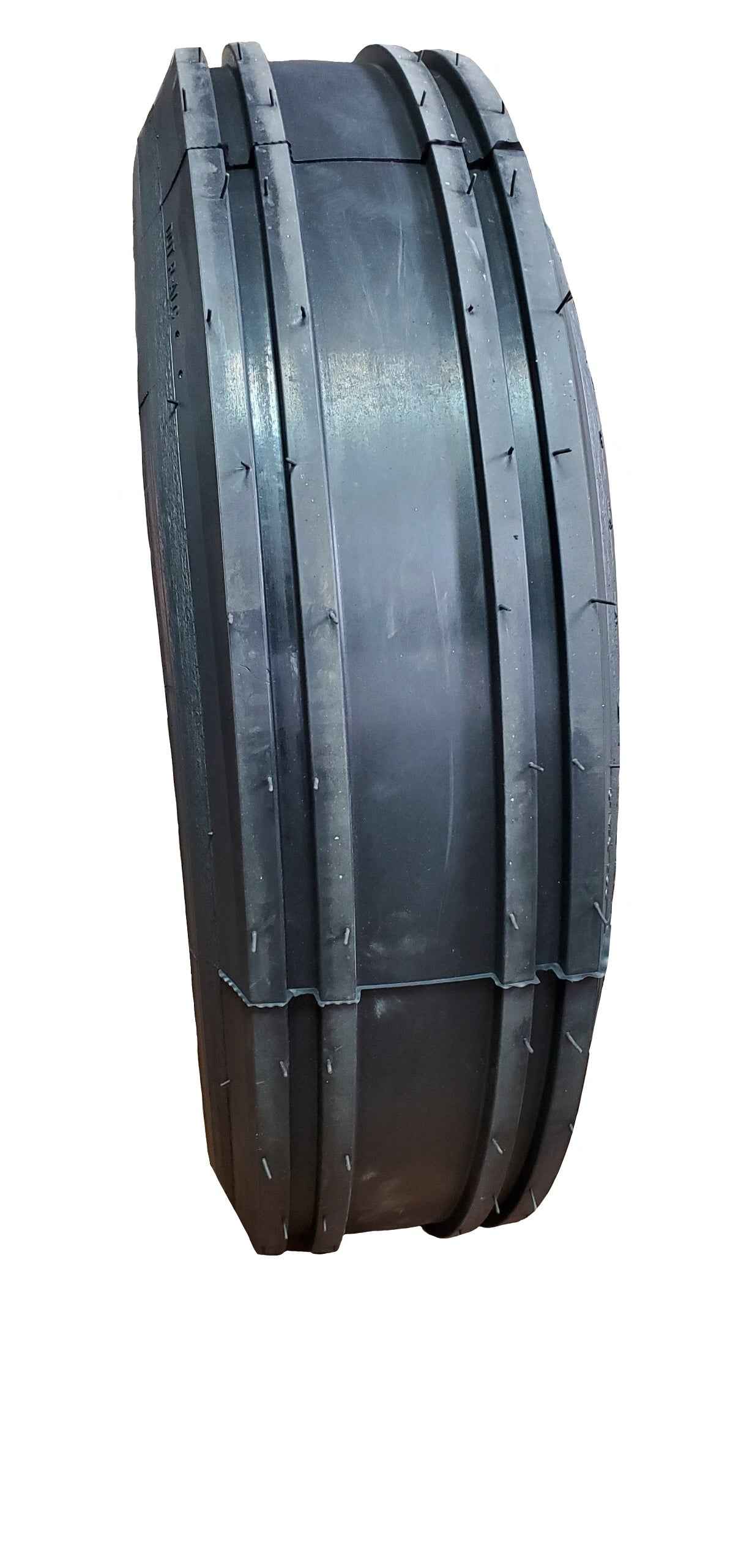 255/70R22.5 No Center Rib Planter Retread Tire