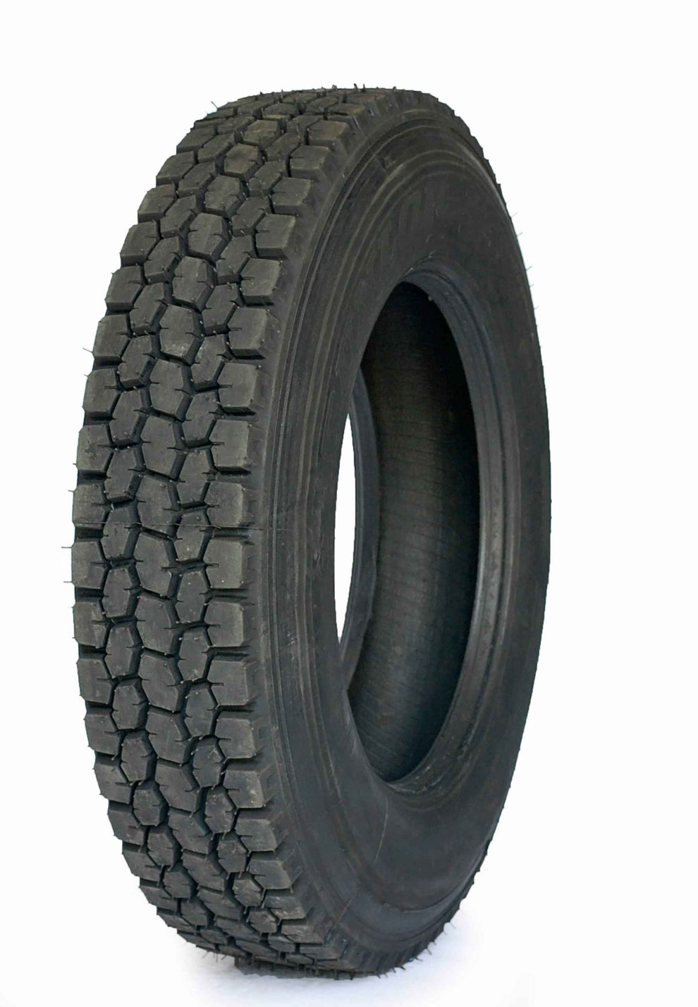 11R24.5 All Position Drive Retread Tire - Durable & Reliable ...